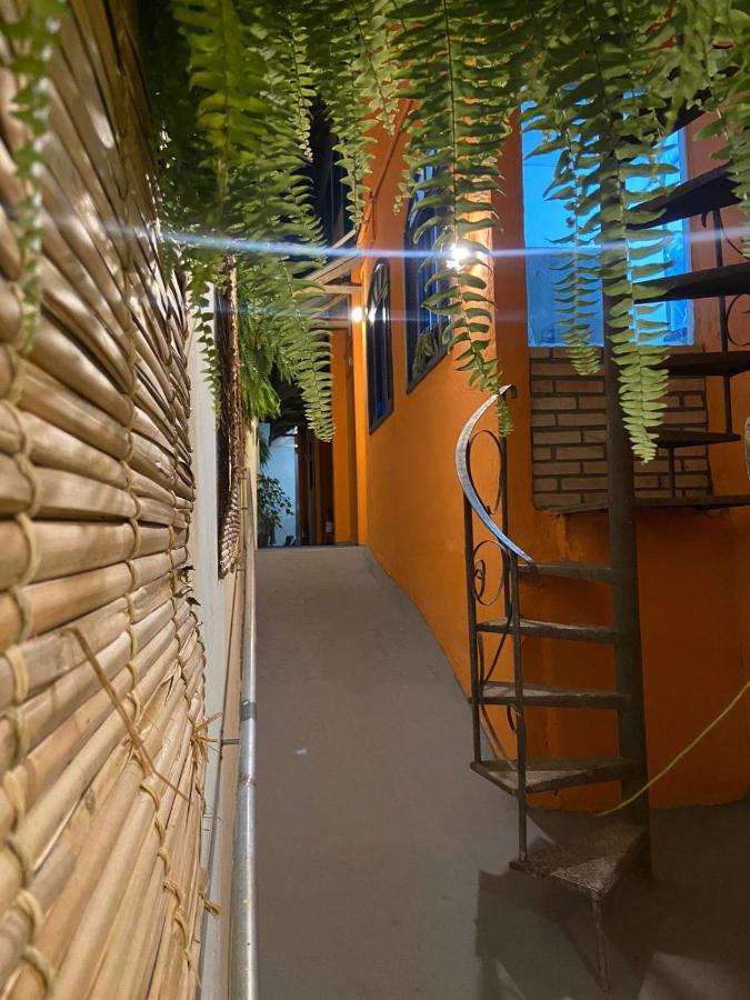 סאו פאולו Vilarejo Hostel Pinheiros Guest House מראה חיצוני תמונה