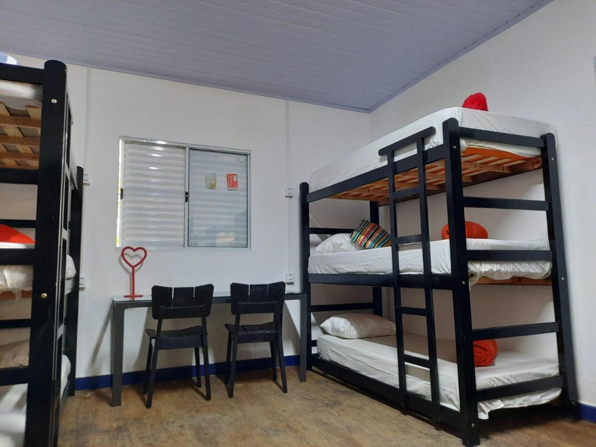 סאו פאולו Vilarejo Hostel Pinheiros Guest House מראה חיצוני תמונה