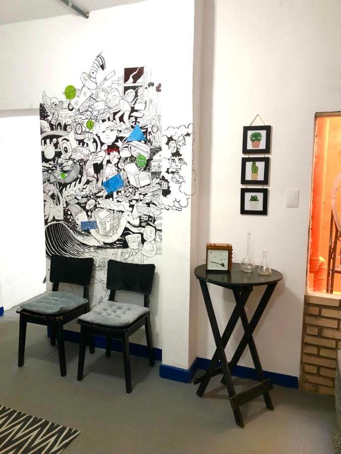 סאו פאולו Vilarejo Hostel Pinheiros Guest House מראה חיצוני תמונה