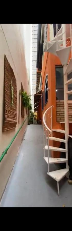 סאו פאולו Vilarejo Hostel Pinheiros Guest House מראה חיצוני תמונה