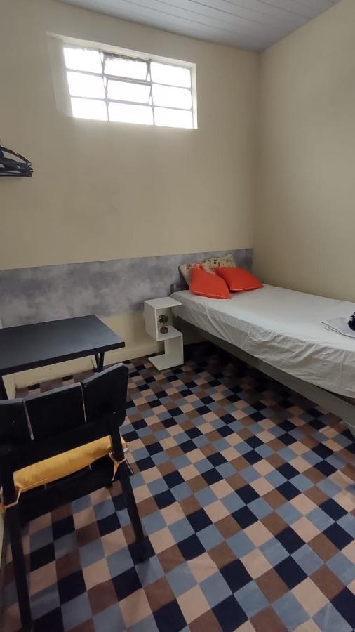 סאו פאולו Vilarejo Hostel Pinheiros Guest House מראה חיצוני תמונה