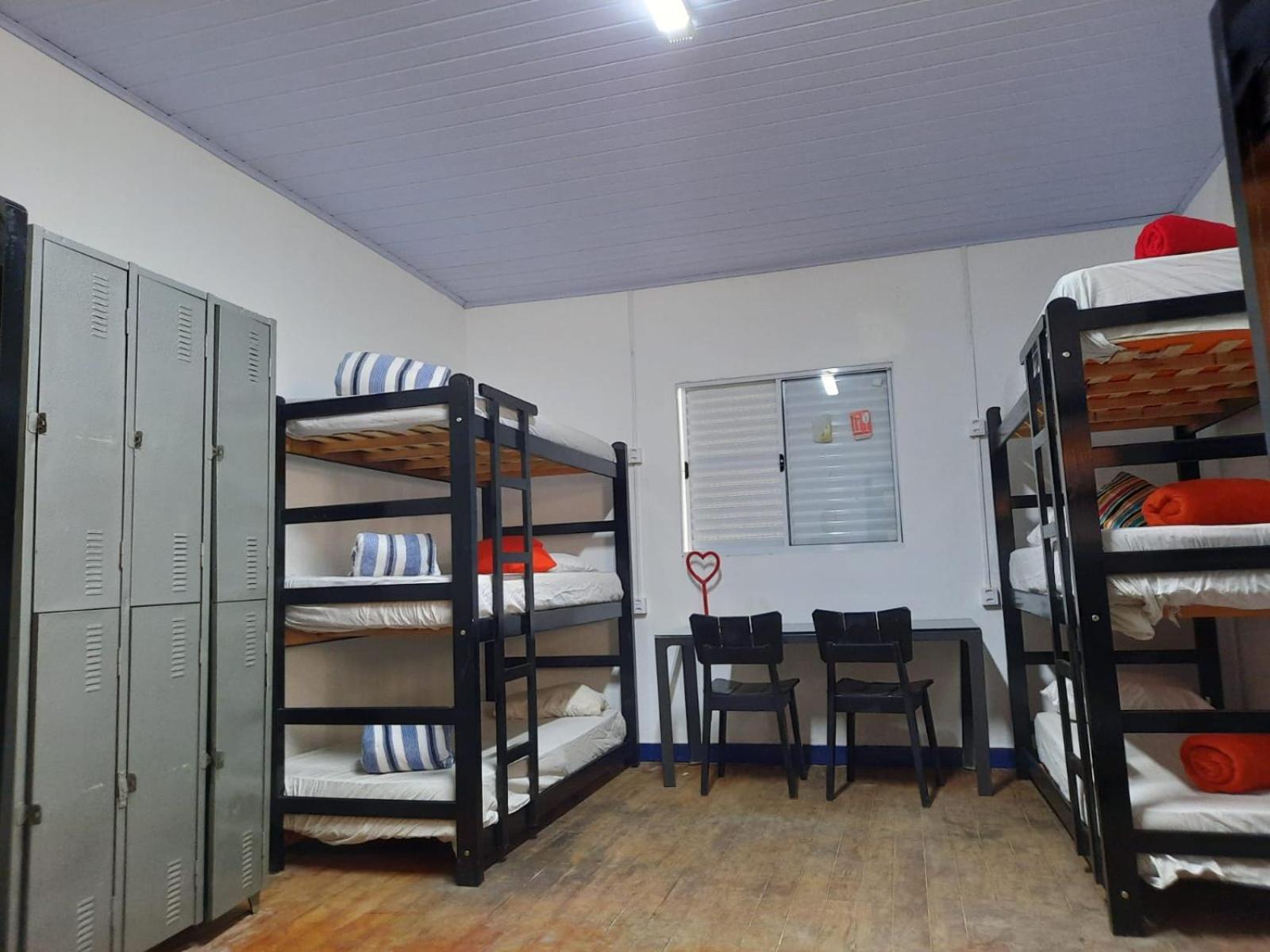 סאו פאולו Vilarejo Hostel Pinheiros Guest House חדר תמונה